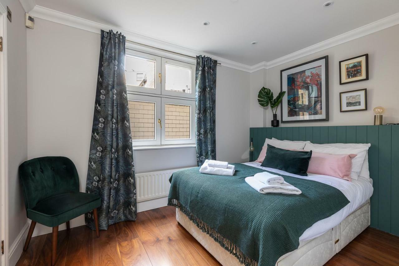 Apartamento Joivy Beautiful 2 Bed Apt In The Heart Of Mayfair, Close To Tube Londres Exterior foto